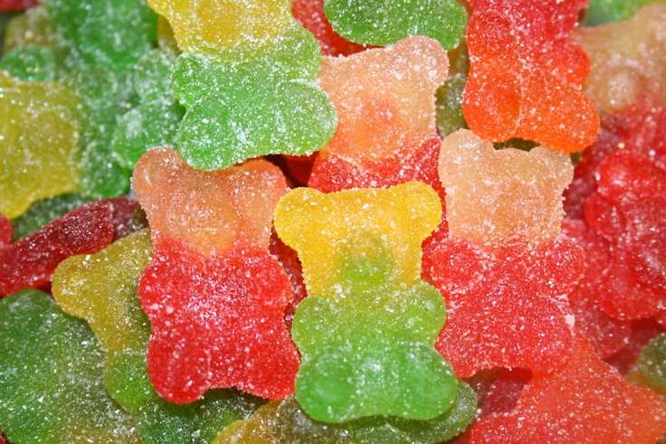 A Guide to Different HHC Gummy Flavors and Edible Formats